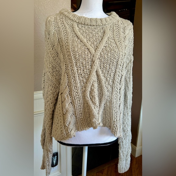 Free People - Cutting edge cable cropped sweater (NWOT) - Picture 2 of 8